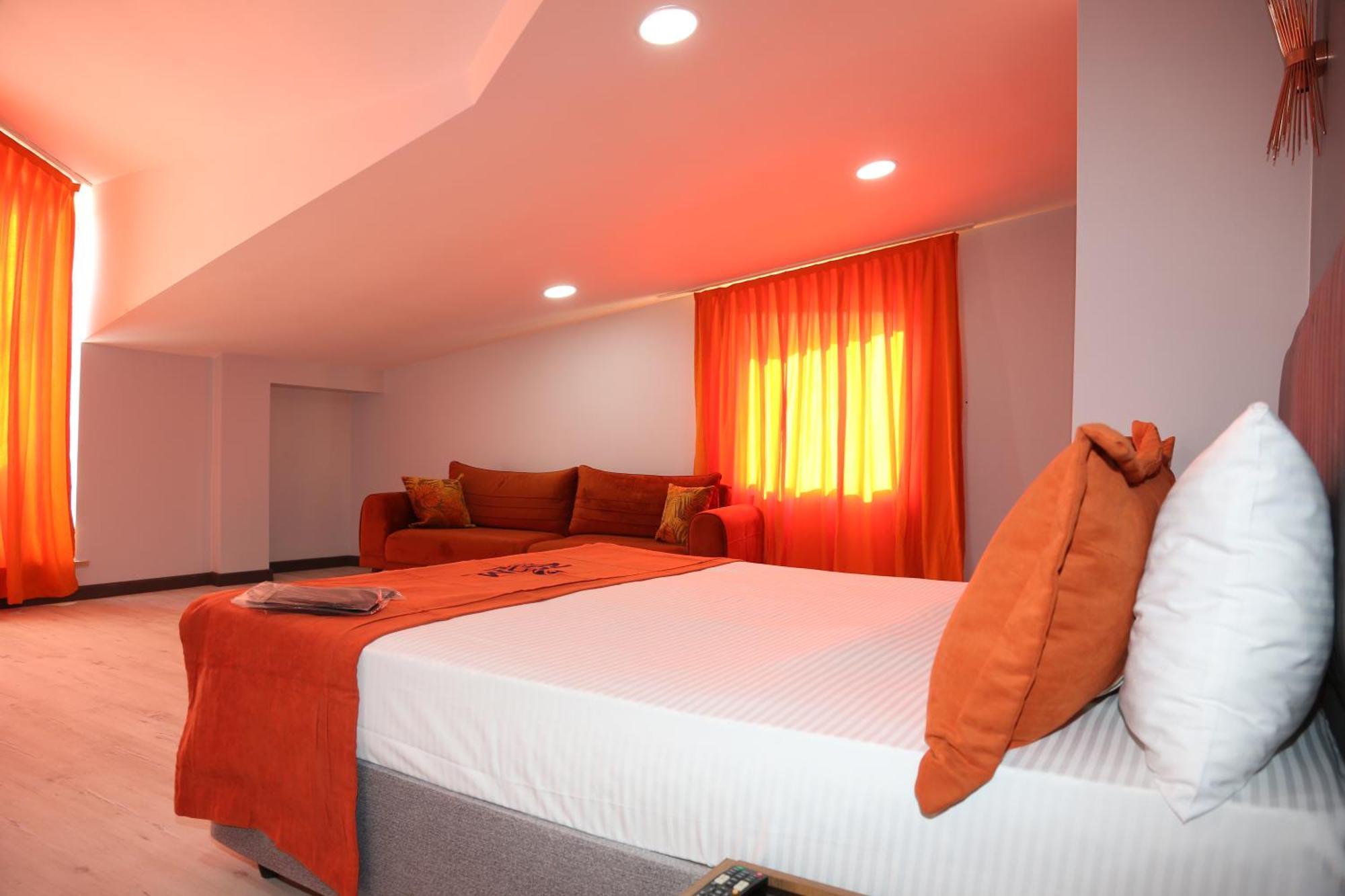 Zoom Hotel Истанбул Екстериор снимка