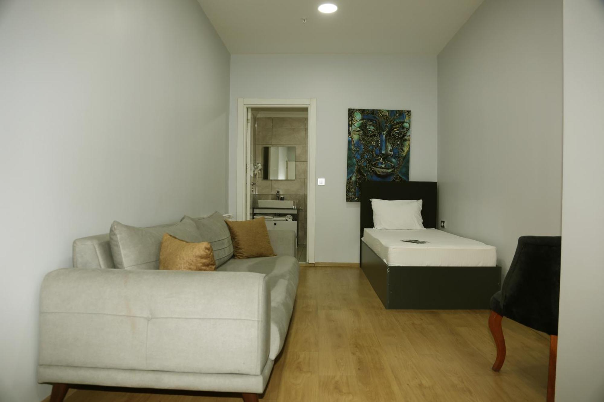 Zoom Hotel Истанбул Екстериор снимка