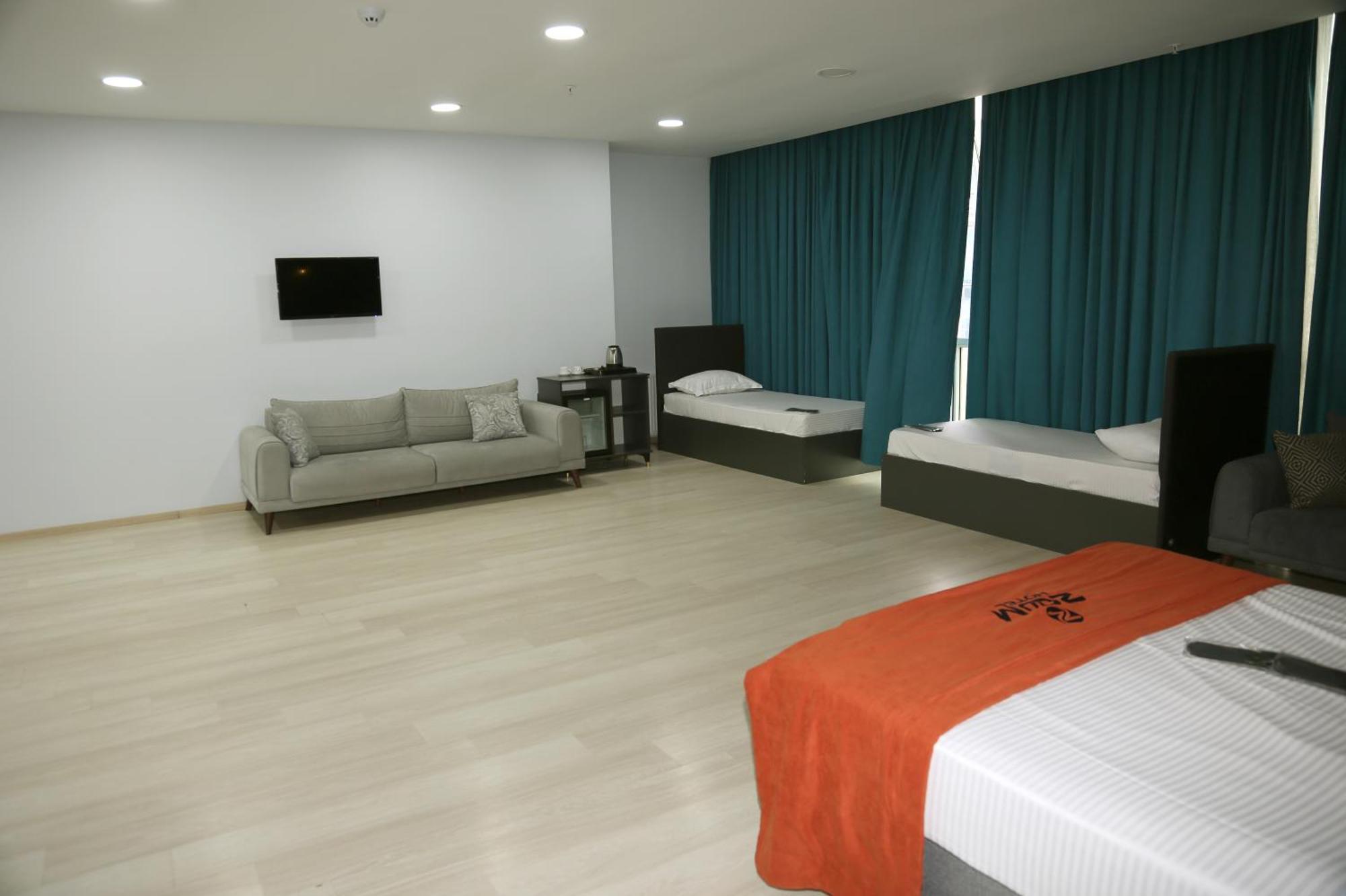Zoom Hotel Истанбул Екстериор снимка
