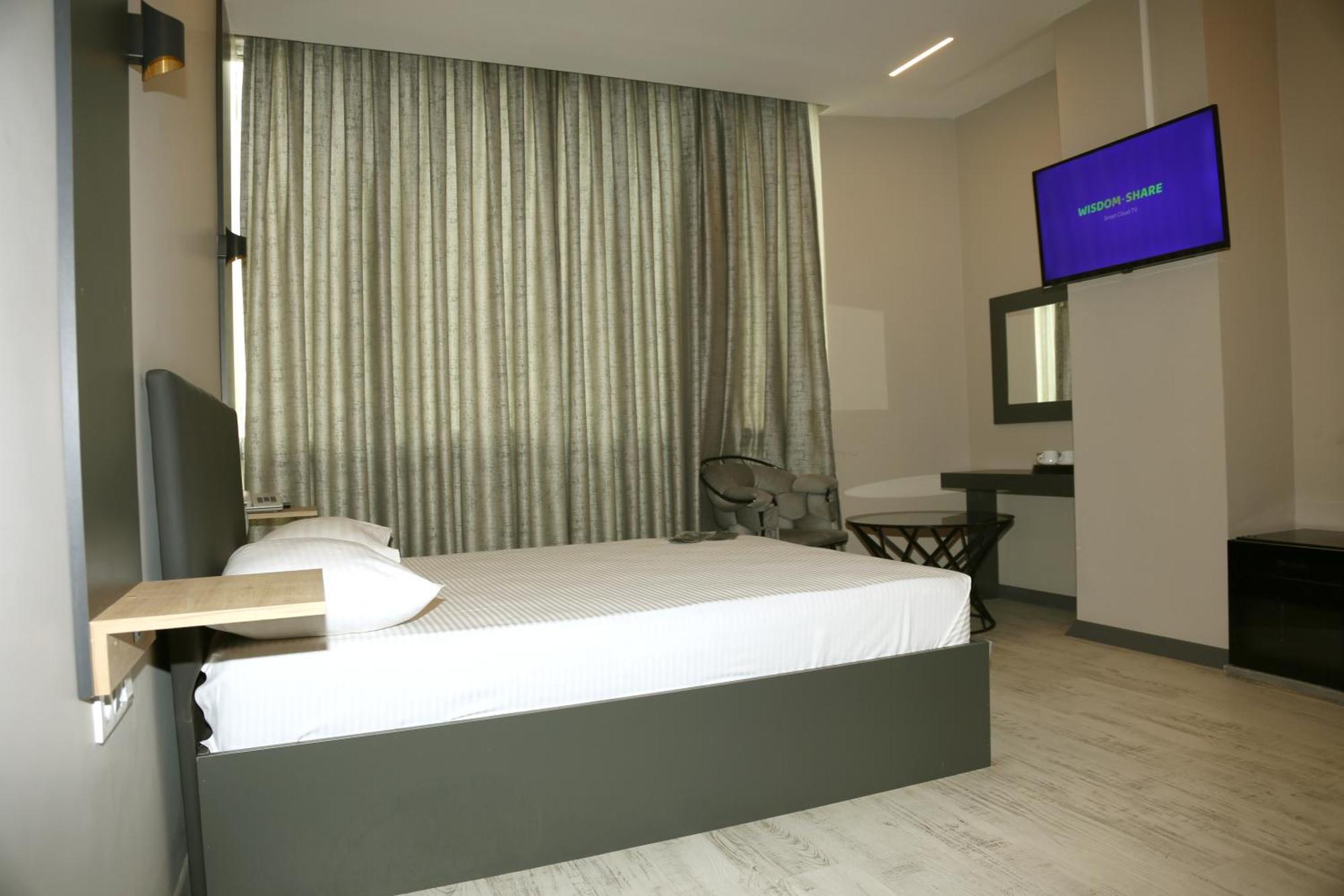 Zoom Hotel Истанбул Екстериор снимка