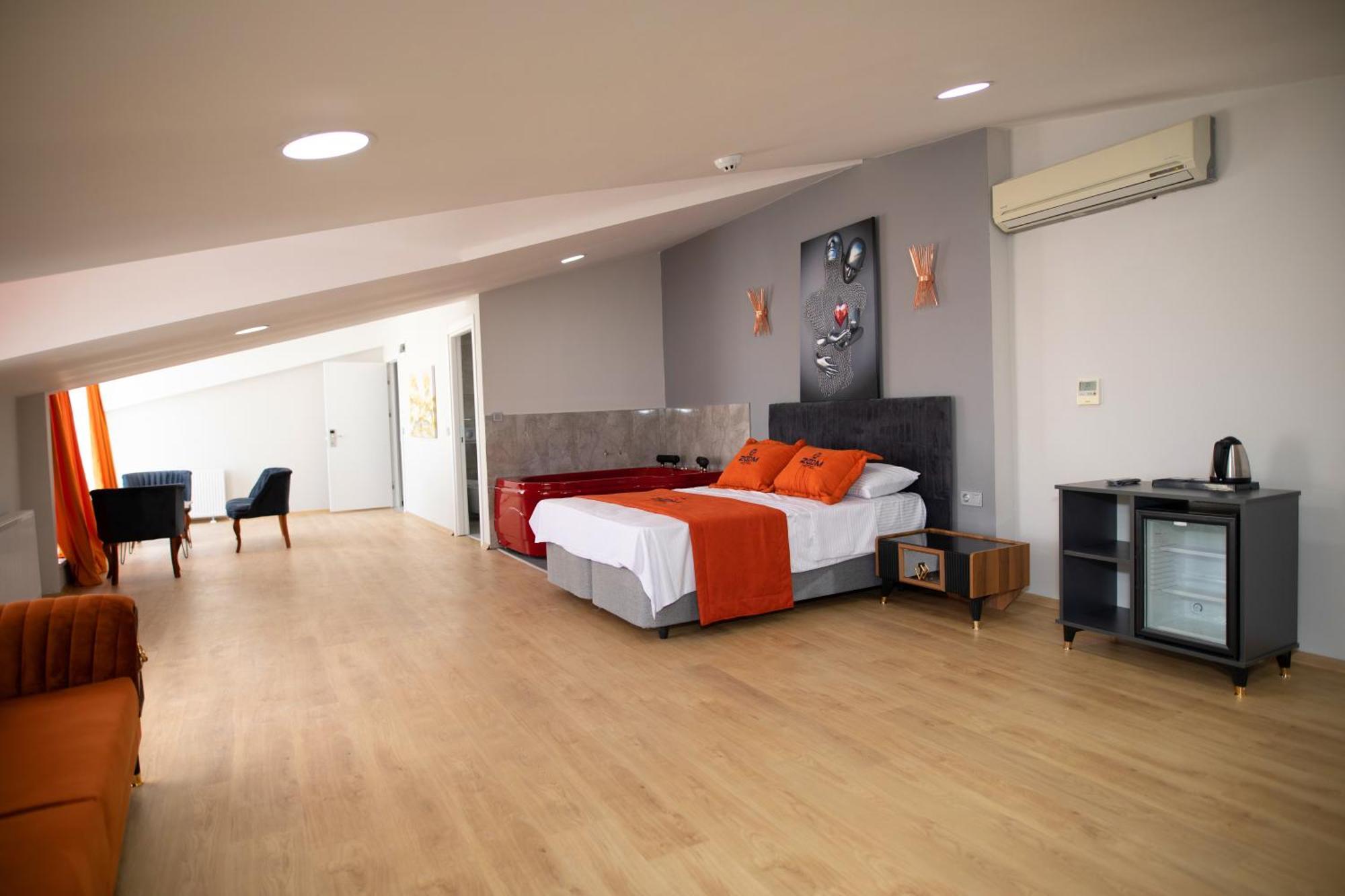 Zoom Hotel Истанбул Екстериор снимка