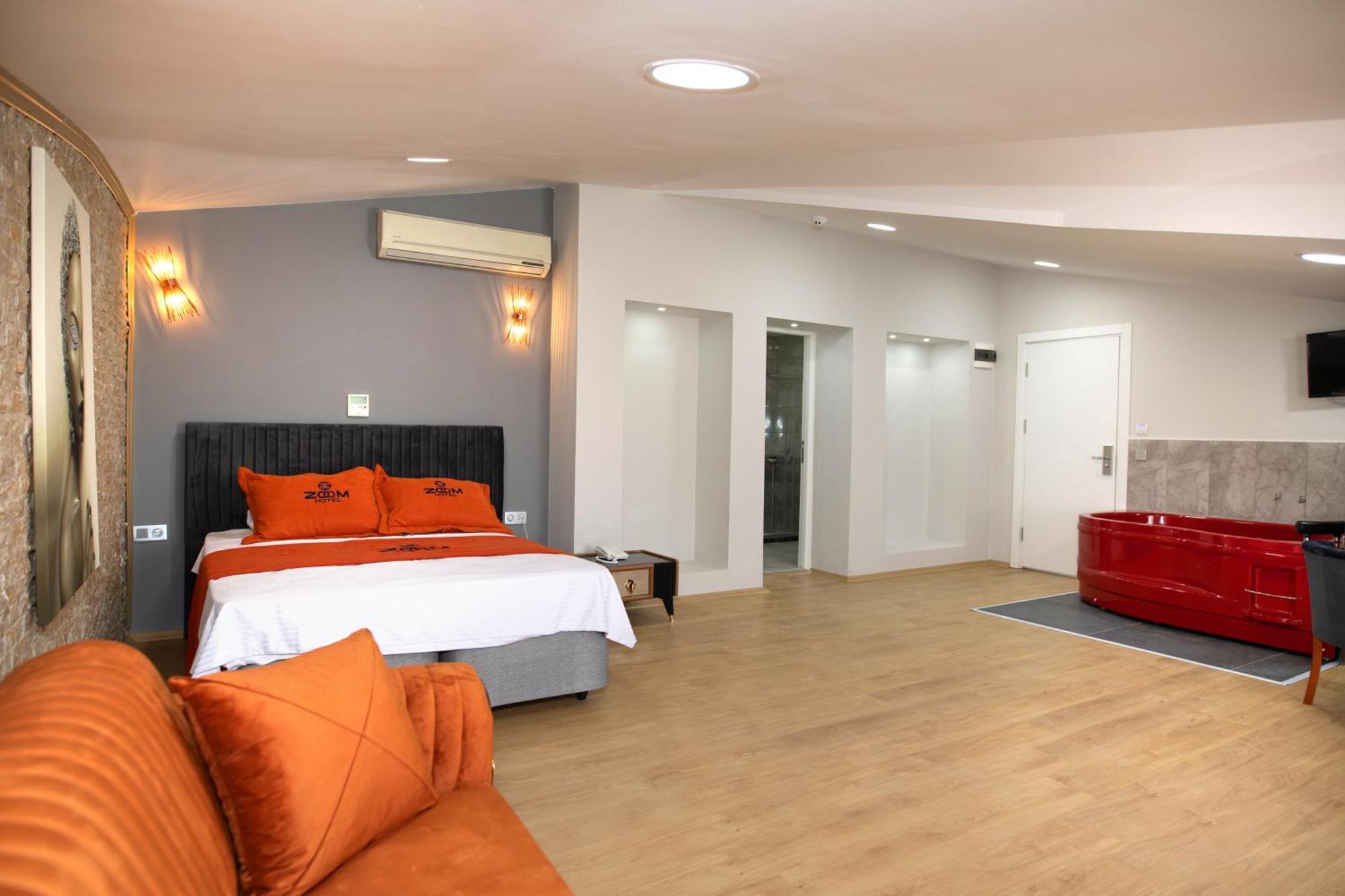 Zoom Hotel Истанбул Екстериор снимка
