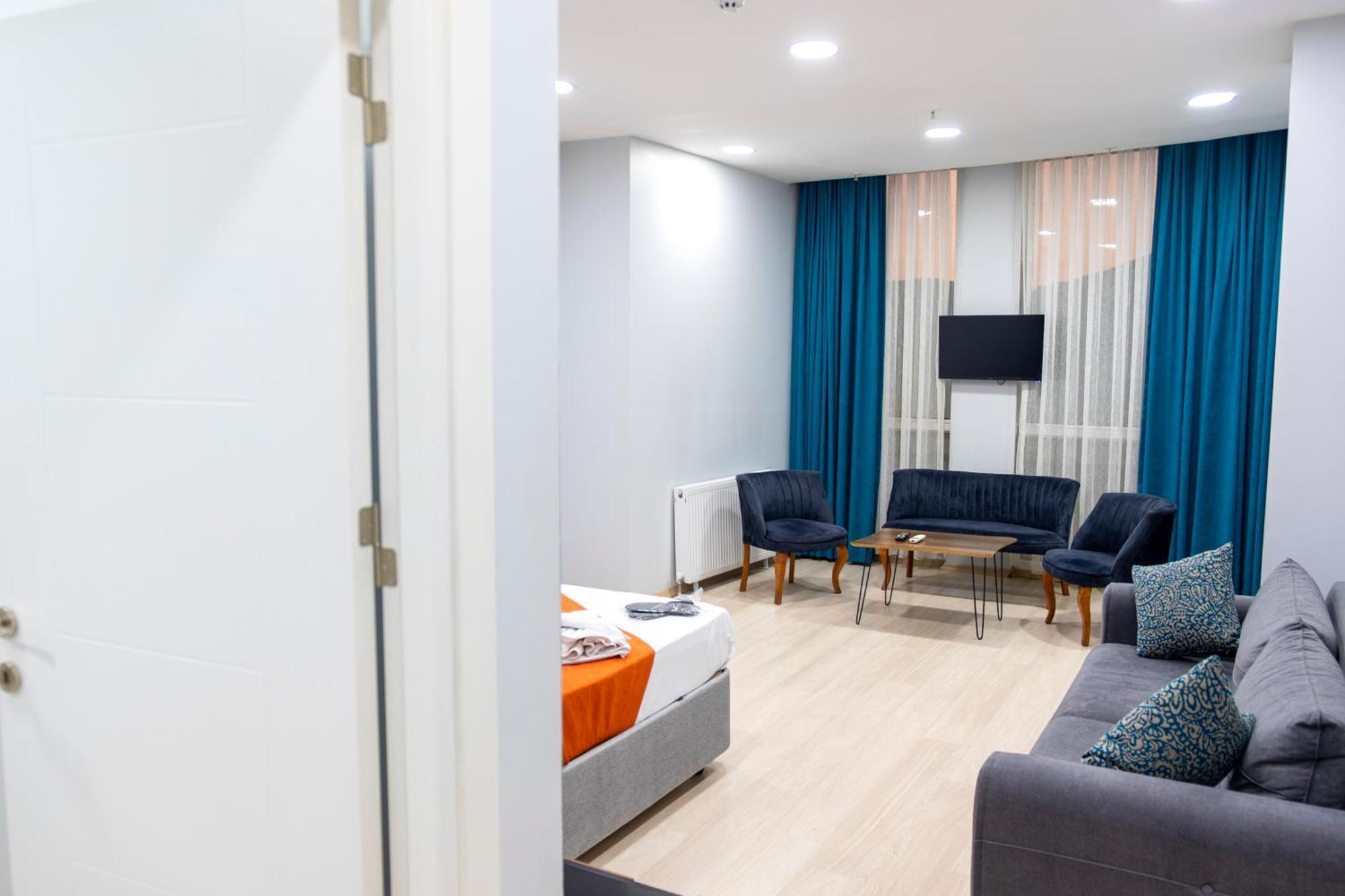Zoom Hotel Истанбул Екстериор снимка