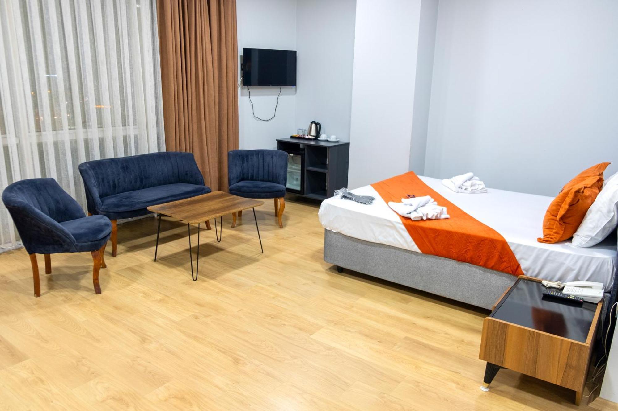 Zoom Hotel Истанбул Екстериор снимка